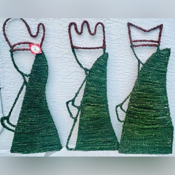 VINTAGE K-MART “TRIM A TREE” COLLECTION “THREE KINGS” MEDAL/TURF 36”~NOS~RARE - Picture 12 of 16